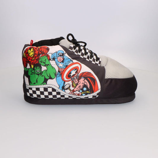 Zapatilla de andar por Casa Marvel